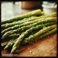 Asperges Vertes R&ocirc;ties &agrave; lAil Le Secret Chef pour un Croustillant Parfait