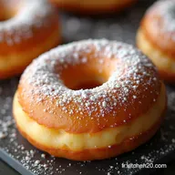 Recette facile de donuts au four Moelleux z&eacute;ro friture et Gla&ccedil;age vanill&eacute;