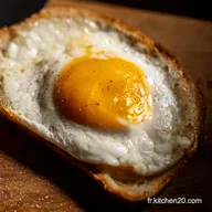 Oeuf sur le Plat Recette Facile: Le Secret du Jaune Coulant!